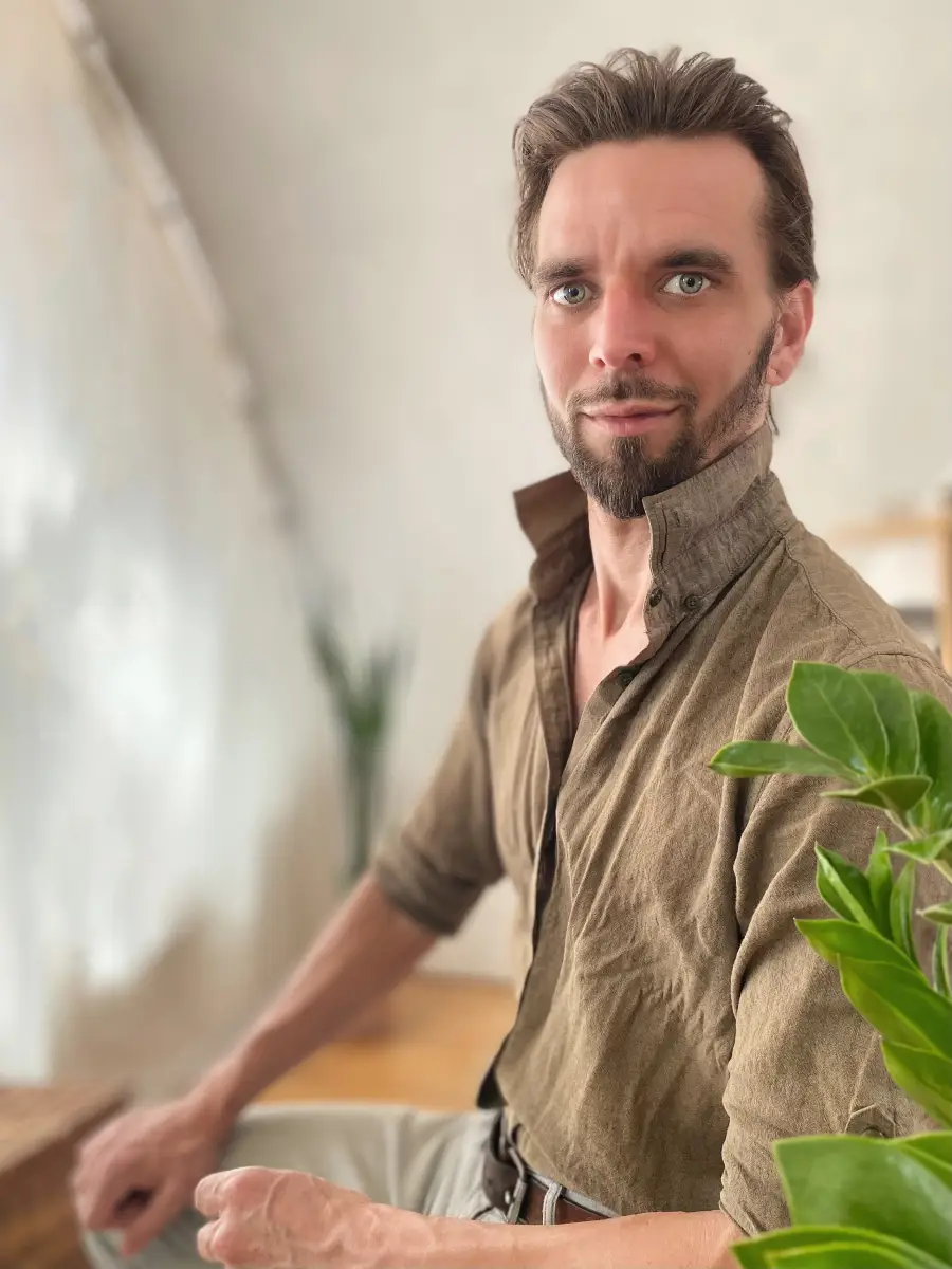 Portrait of Koppany Kopreon Eri full-stack brand designer 